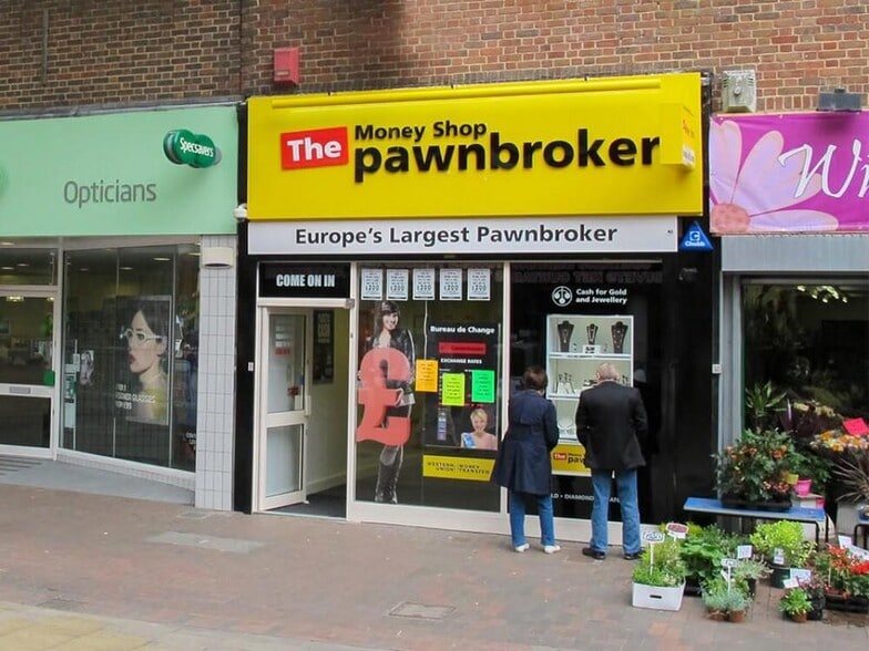 215-217 High St, Chatham en venta - Foto del edificio - Imagen 3 de 7