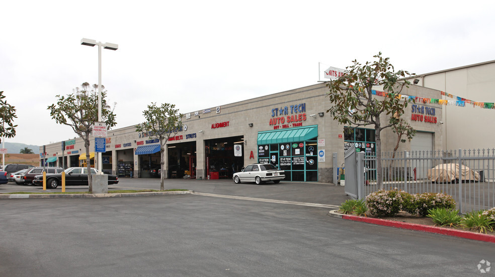 19116-19130 E Walnut Dr N, Rowland Heights, CA en alquiler - Foto del edificio - Imagen 2 de 19