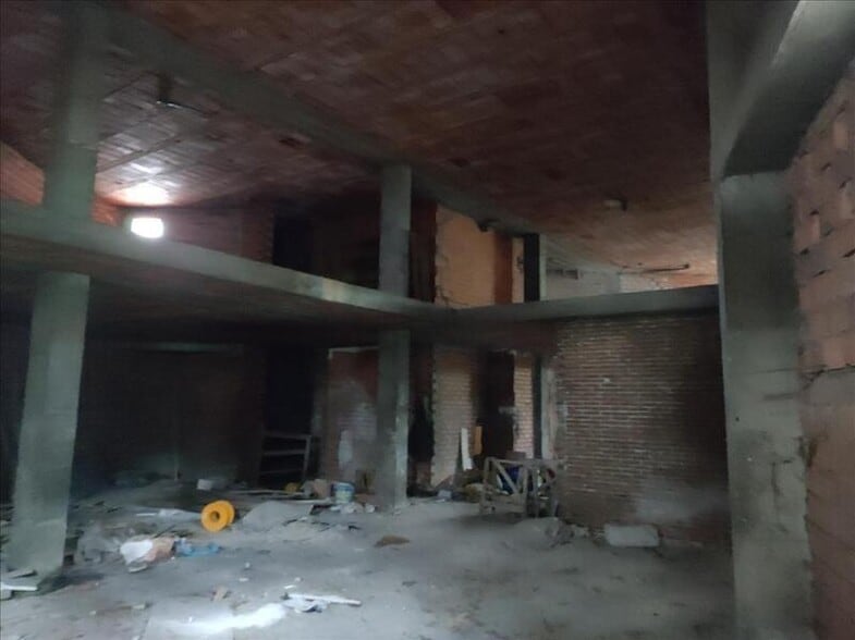 Local en Ponferrada, León en venta - Foto del edificio - Imagen 2 de 5