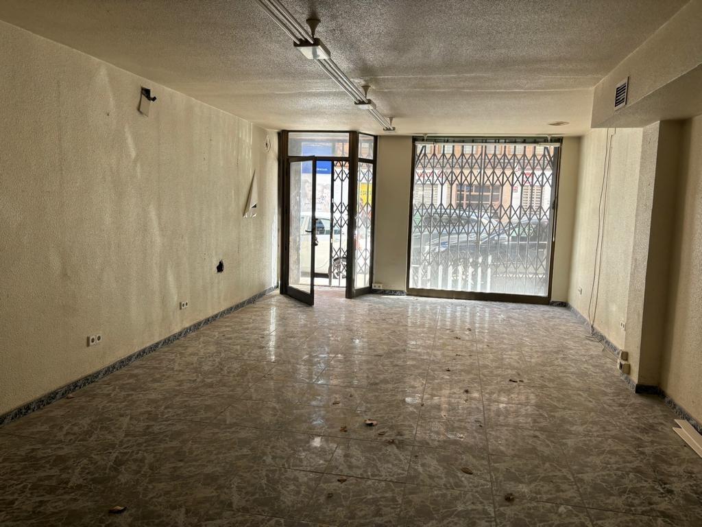 Local en Elche, Alicante en venta Foto del interior- Imagen 1 de 9