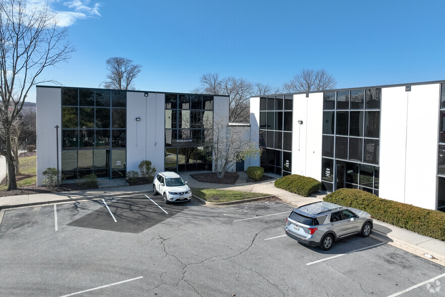 350-364 Christopher Ave, Gaithersburg, MD en alquiler - Foto del edificio - Imagen 3 de 19