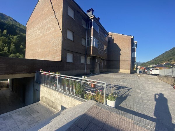 Calle General, Degaña, Asturias en venta Foto del edificio- Imagen 1 de 12