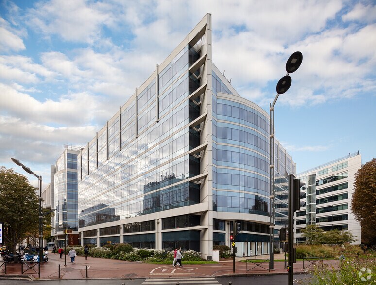 159 Rue Anatole France, Levallois-Perret en alquiler - Foto del edificio - Imagen 3 de 17