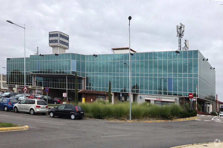 Avenida Somosierra, 12, San Sebastián de los Reyes, Madrid en alquiler - Foto del edificio - Imagen 2 de 2
