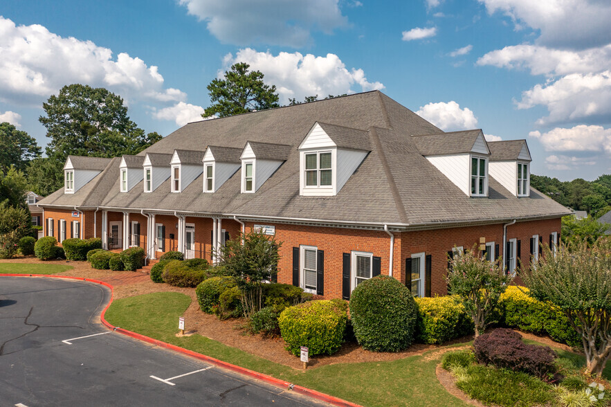 5591 Chamblee Dunwoody Rd, Dunwoody, GA en alquiler - Foto principal - Imagen 1 de 7