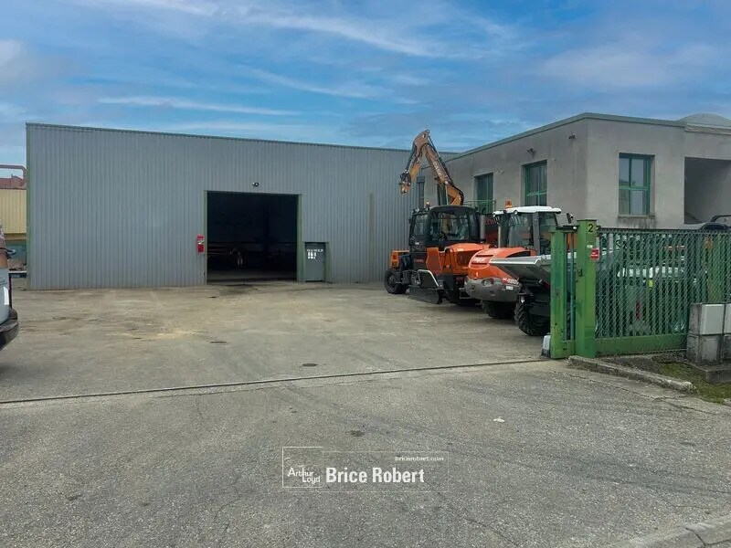 Oficina en Saint-Bonnet-de-Mure en alquiler Foto del edificio- Imagen 1 de 8