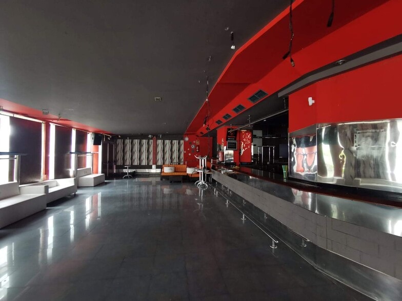 Local en Salou, Tarragona en venta - Foto del interior - Imagen 2 de 10