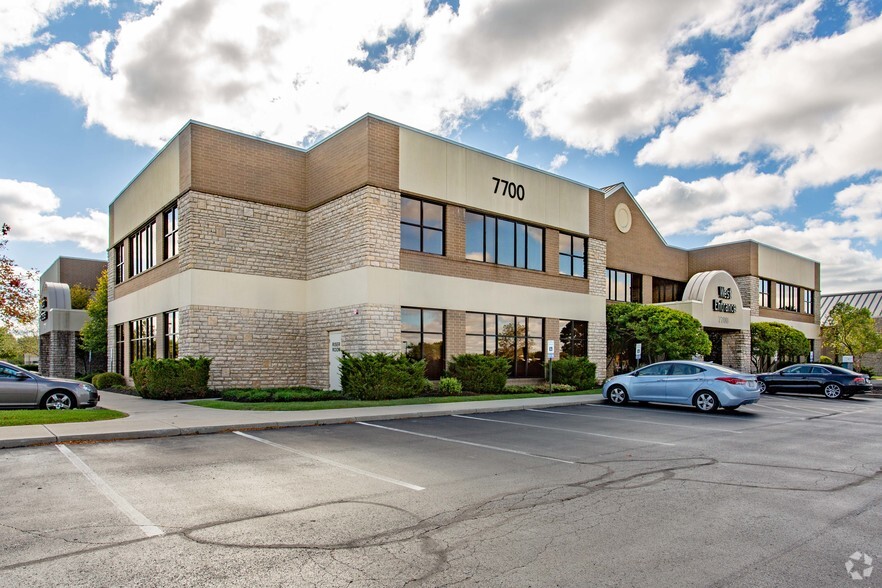 7700 Washington Village Dr, Washington Township, OH en alquiler - Foto del edificio - Imagen 2 de 4