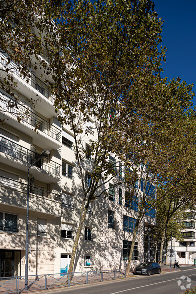 Oficinas en Issy-les-Moulineaux en alquiler - Foto del edificio - Imagen 2 de 2