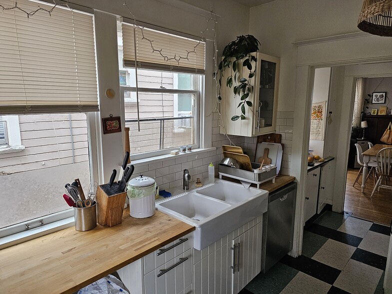 903 SE 17th Ave, Portland, OR en venta - Foto del interior - Imagen 3 de 8