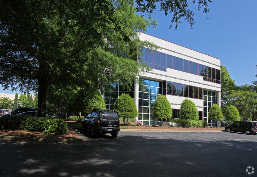 3000 Corporate Center Dr, Morrow, GA en alquiler - Foto del edificio - Imagen 2 de 27