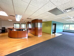 1245-1247 Milwaukee Ave, Glenview, IL en alquiler Foto del interior- Imagen 1 de 1