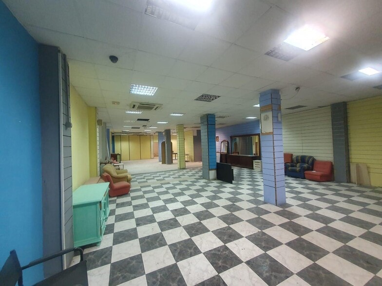 Local en SEVILLA en alquiler - Foto del edificio - Imagen 2 de 12