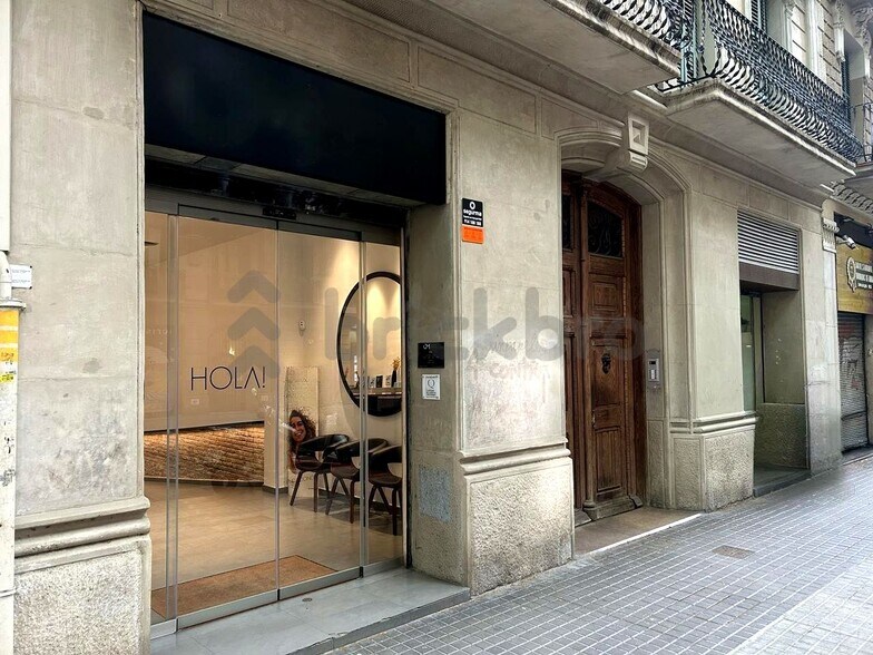 Edificio residencial en Barcelona, Barcelona en venta - Foto del edificio - Imagen 1 de 7