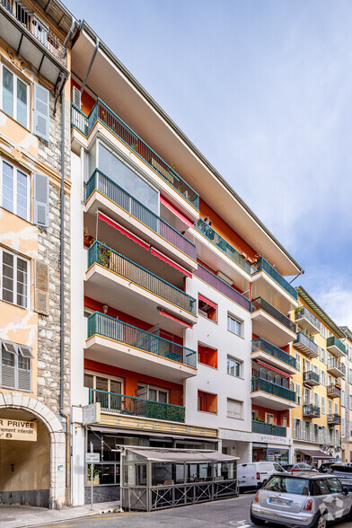 Edificio residencial en Nice en venta - Foto del edificio - Imagen 2 de 2