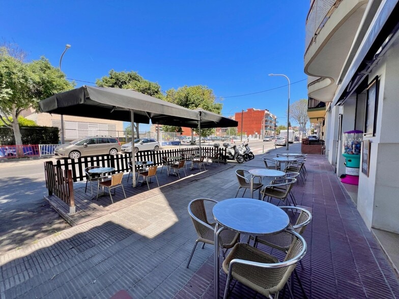 Local en Torredembarra, Tarragona en alquiler - Foto del edificio - Imagen 3 de 4