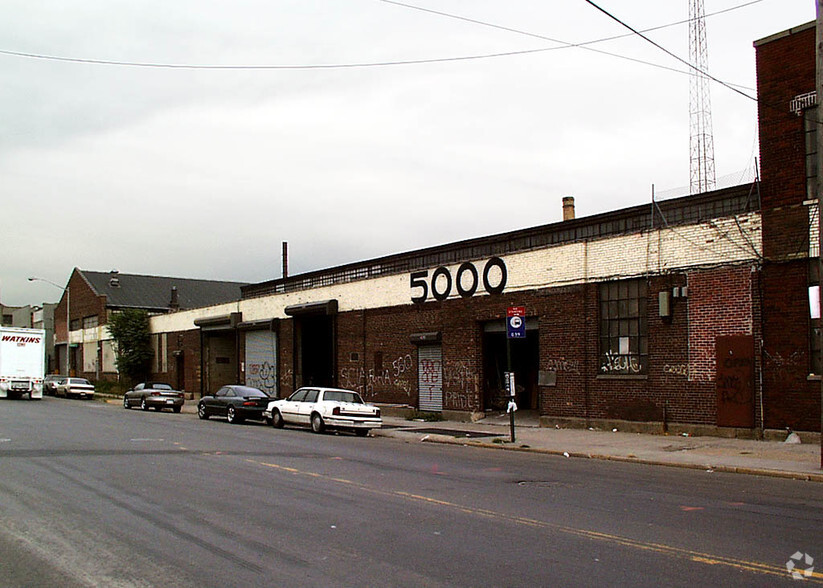 50-00 Grand Ave, Maspeth, NY en alquiler - Foto del edificio - Imagen 2 de 6