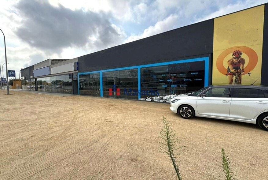 Local en Figueres, Gerona en venta - Foto del edificio - Imagen 2 de 12