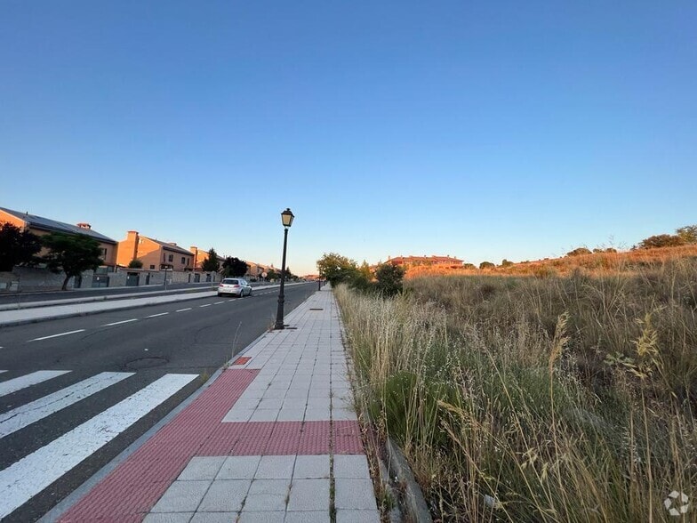Terreno en Ávila, Ávila en venta - Foto del edificio - Imagen 3 de 10