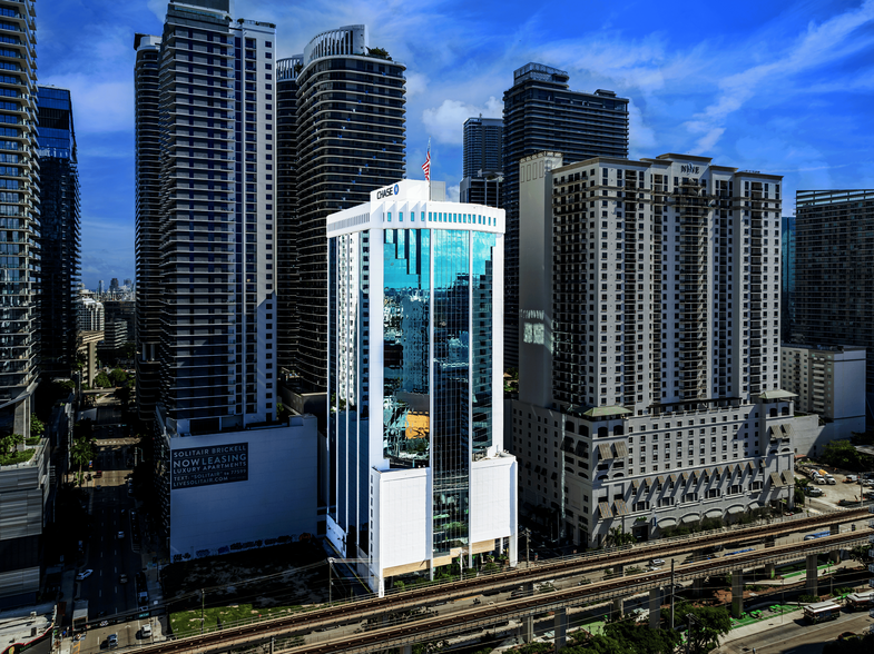 80 SW 8th St, Miami, FL en alquiler - Foto del edificio - Imagen 1 de 13