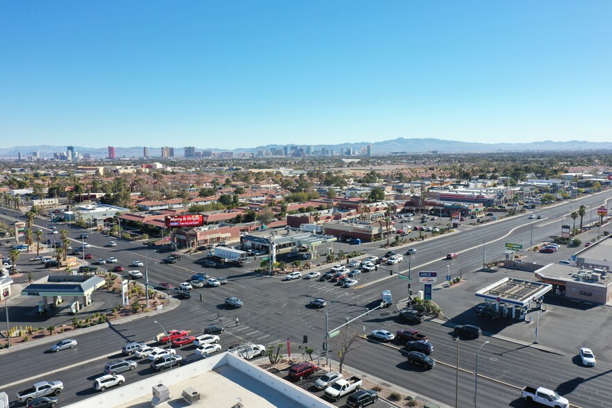 1110-1150 S Rainbow Blvd, Las Vegas, NV en alquiler - Foto del edificio - Imagen 2 de 9