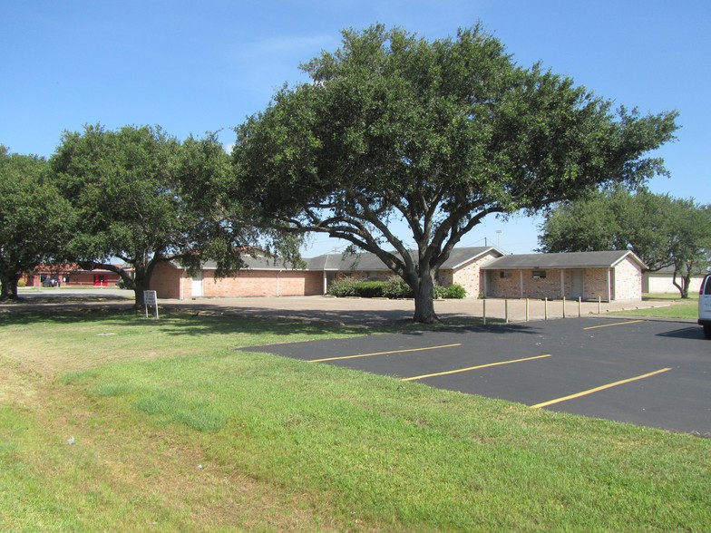 1133 E Sinton St, Sinton, TX en venta - Foto del edificio - Imagen 2 de 9