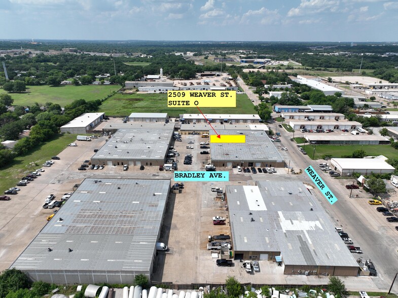 2509 Weaver St, Haltom City, TX en alquiler - Vista aérea - Imagen 1 de 1