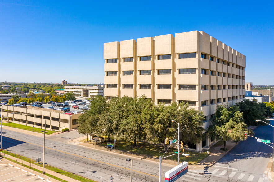 800 8th Ave, Fort Worth, TX en alquiler - Foto del edificio - Imagen 2 de 2