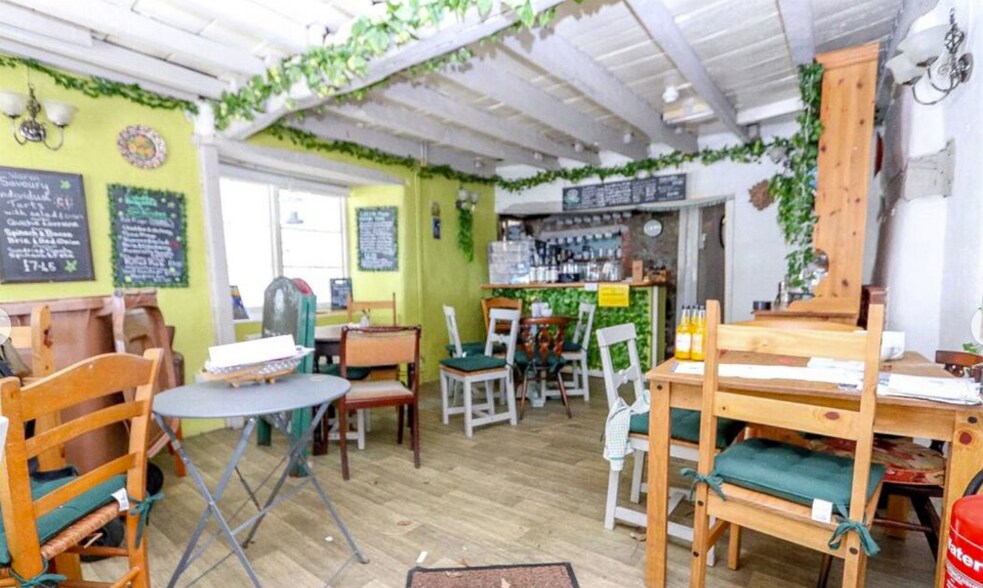 4-6 High St, Chagford en venta - Foto del interior - Imagen 3 de 3