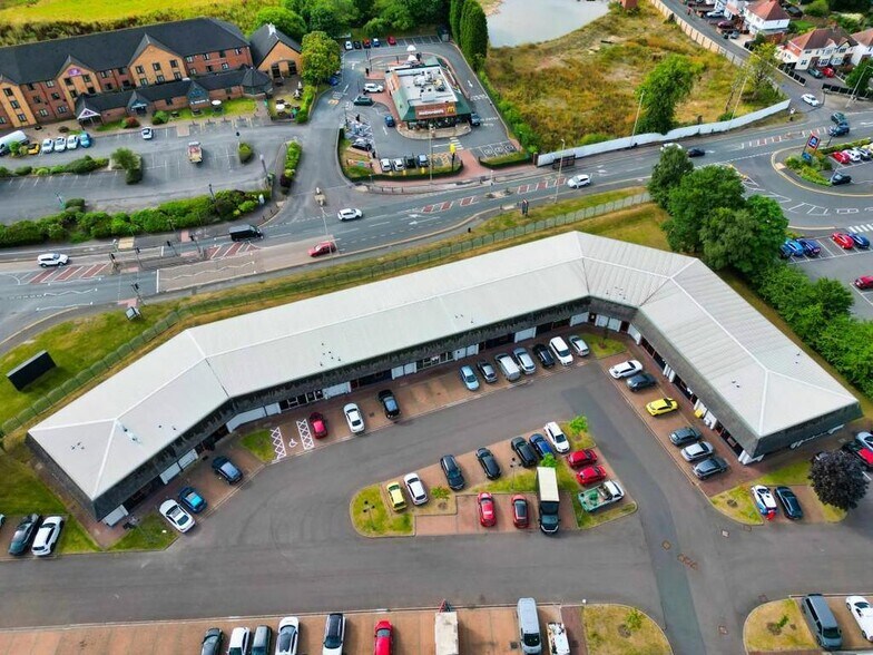 First Ave, Kingswinford en alquiler - Foto del edificio - Imagen 2 de 13