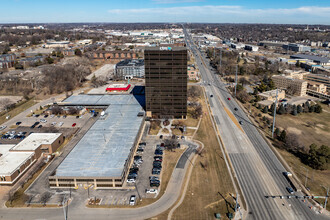 2120 S 72nd St, Omaha, NE - vista aérea  vista de mapa - Image1