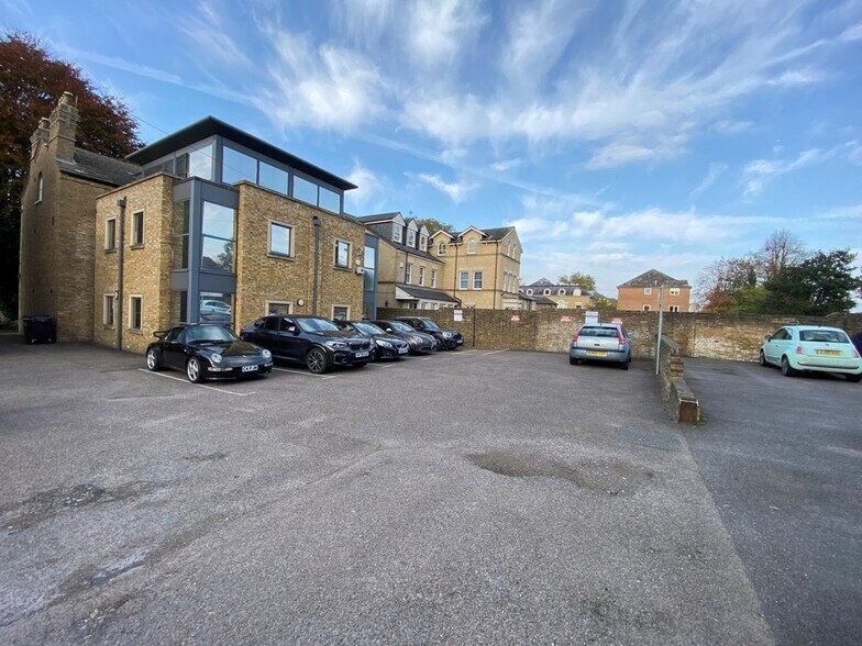 135-137 New London Rd, Chelmsford en venta - Foto del edificio - Imagen 2 de 9