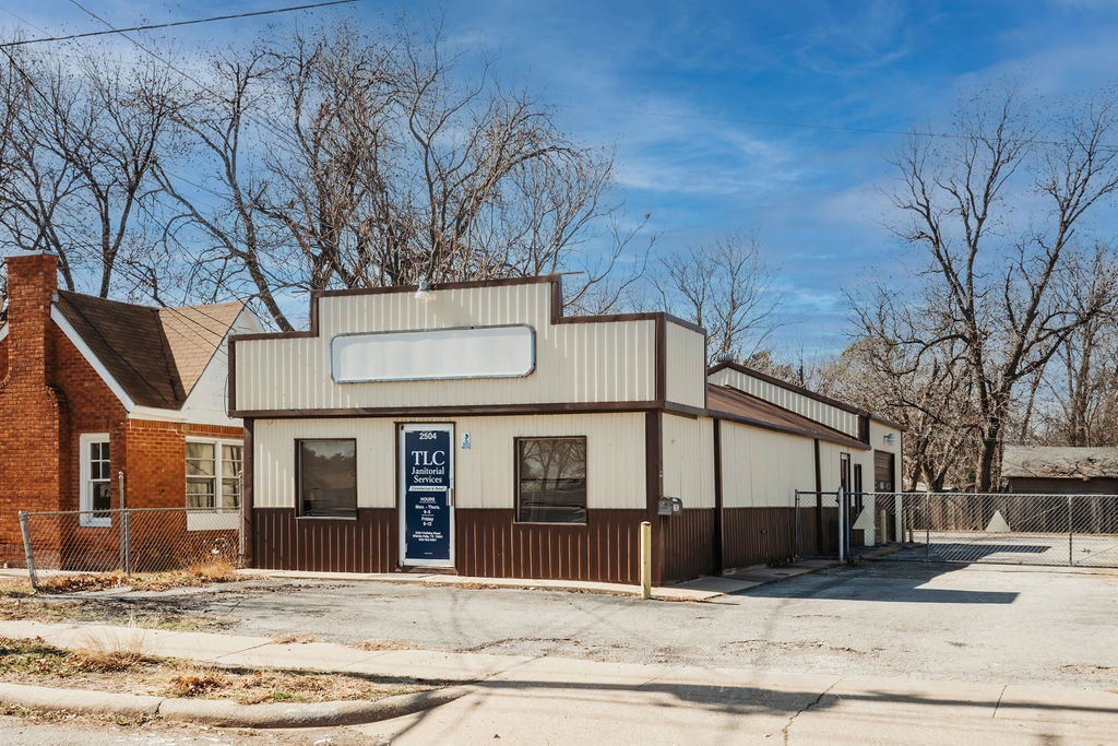 2504 Holliday Rd, Wichita Falls, TX en venta Foto del edificio- Imagen 1 de 15