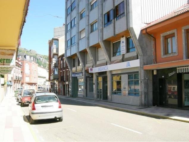 Local en Cistierna, León en venta Foto del edificio- Imagen 1 de 4