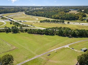 IVEY ROAD, Benson, NC - VISTA AÉREA  vista de mapa - Image1