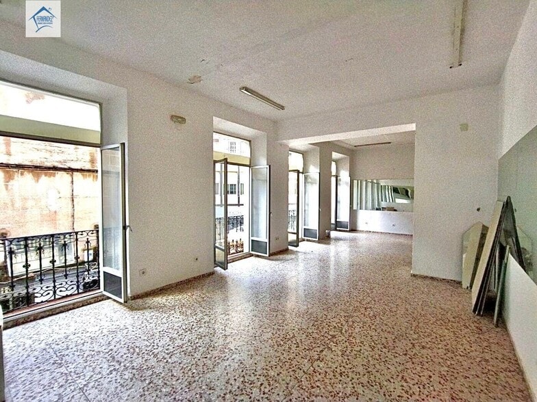 Local en Cáceres, Cáceres en alquiler - Foto del edificio - Imagen 1 de 7