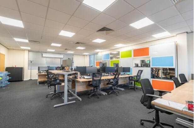 1 Brooklands Rd, Weybridge en alquiler Foto del interior- Imagen 1 de 4