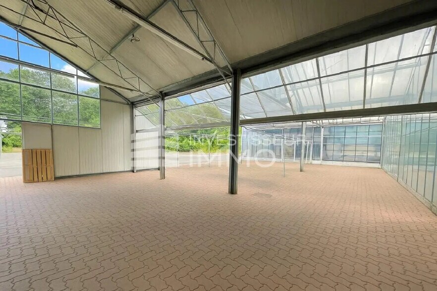 Local en Nemours en venta - Foto del edificio - Imagen 1 de 4