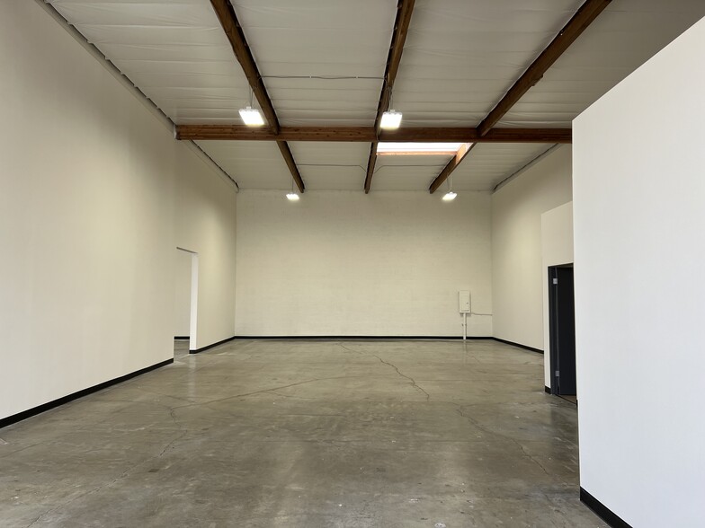 400 W Redondo Beach Blvd, Gardena, CA en alquiler - Foto del interior - Imagen 3 de 4