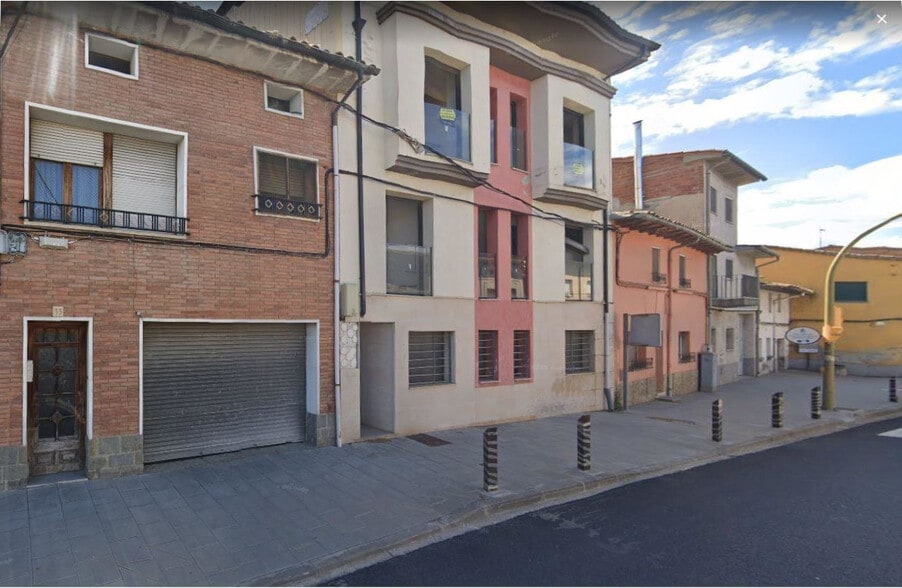 Carrer de la Creu Codines, 35, Roda de Ter, Barcelona en venta - Foto del edificio - Imagen 2 de 2