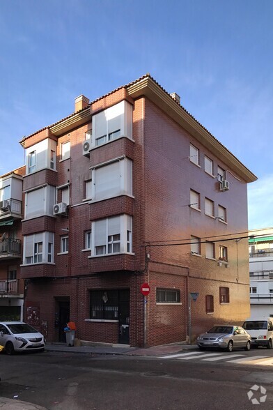 Calle Gonzalo de Berceo, 29, Madrid, Madrid en venta - Foto principal - Imagen 1 de 1