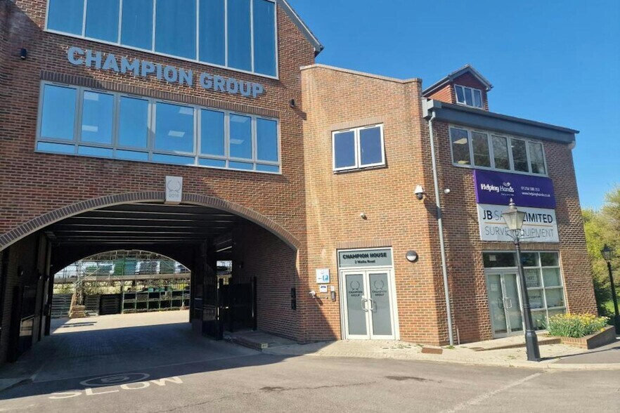 Wella Rd, Basingstoke en alquiler - Foto del edificio - Imagen 2 de 2