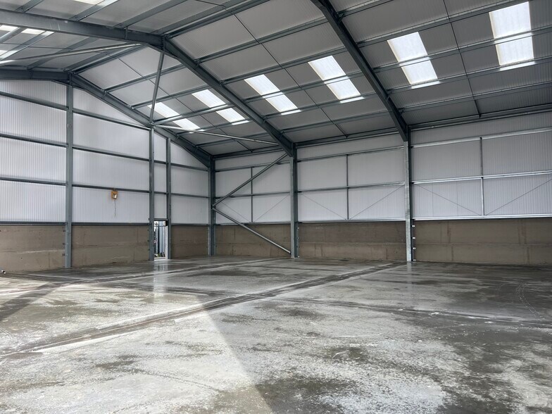 The Close, Horley en alquiler - Foto del edificio - Imagen 3 de 8