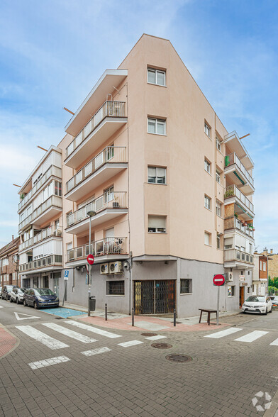 Calle Marqués de Valdavia, 2, Collado Villalba, Madrid en venta - Foto del edificio - Imagen 2 de 2