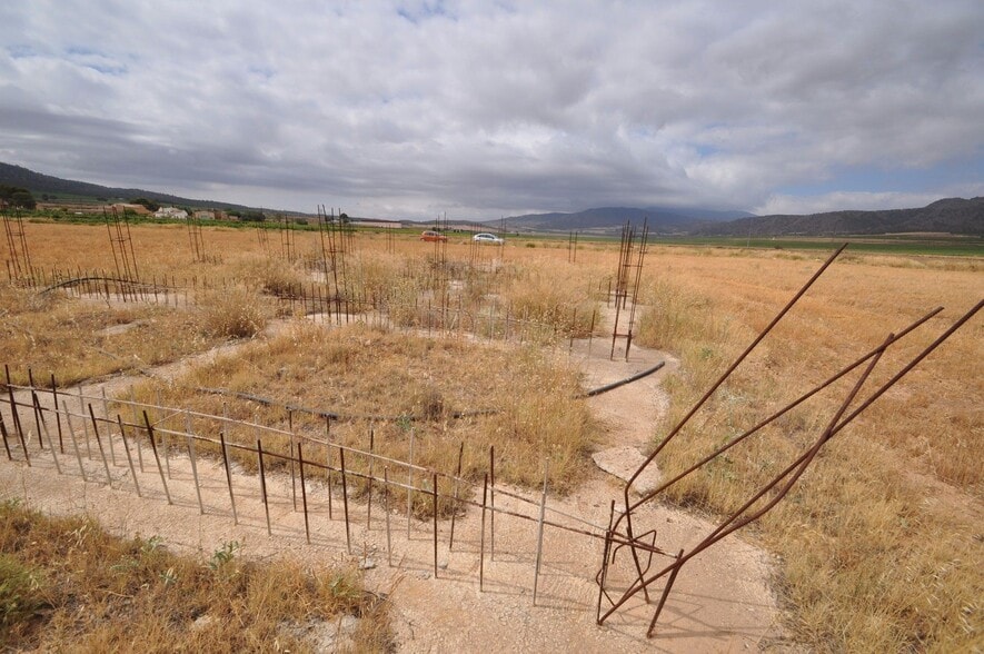 Terreno en Yecla, Murcia en venta - Foto de la construcción - Imagen 3 de 14