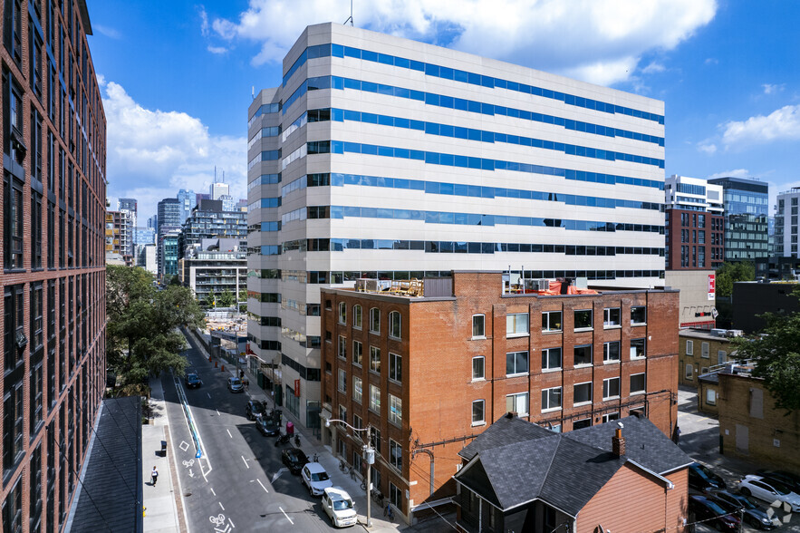 555 Richmond St W, Toronto, ON en alquiler - Foto del edificio - Imagen 2 de 3