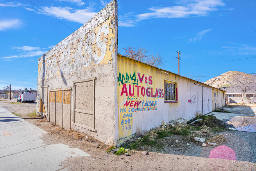 16447 S D St, Victorville, CA en venta - Foto del edificio - Imagen 3 de 60