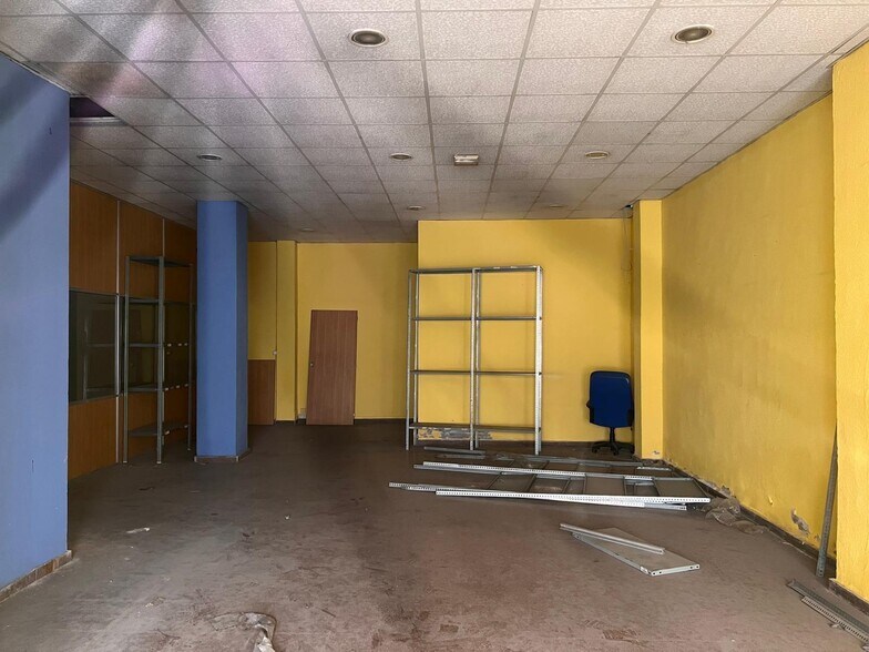 Local en Llíria en alquiler - Foto del edificio - Imagen 1 de 4