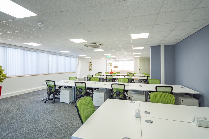 Tudor Sq, West Bridgford en alquiler - Foto del edificio - Imagen 1 de 12