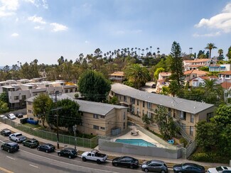 Más detalles de 2131 N Cahuenga Blvd, Los Angeles, CA - Edificio residencial​ en venta